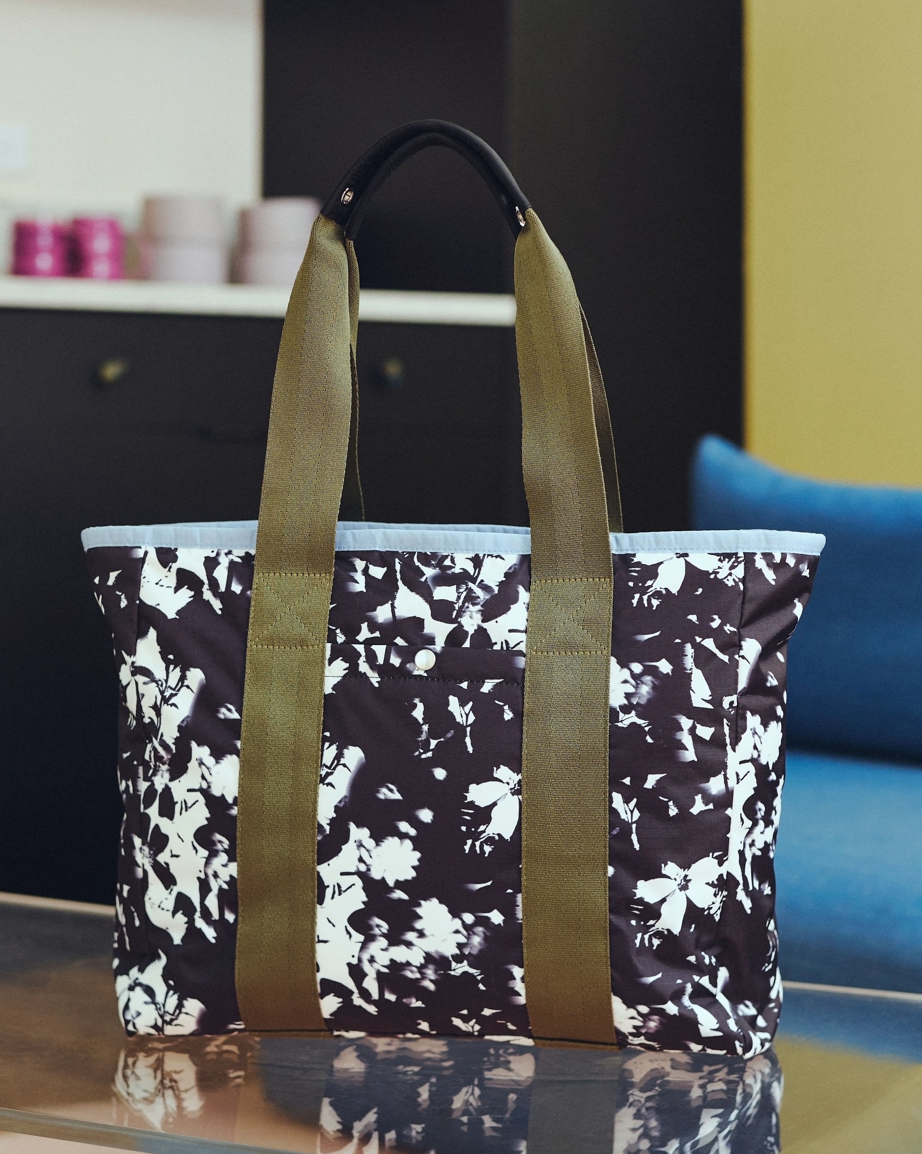 YOWIE x LeSportsac - Botanical Vision Tote